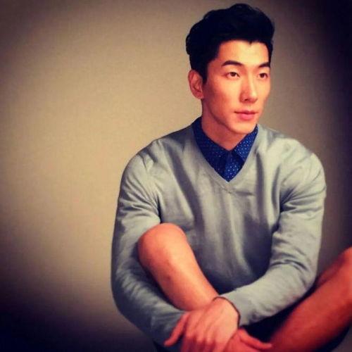 张亮模特个人资料,从模特到时尚偶像的蜕变之路